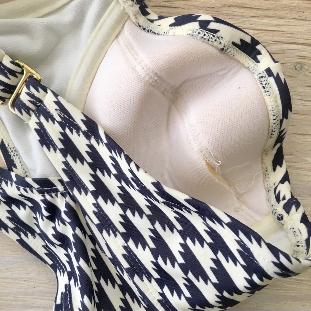 SALE‼️- Bikini Set 👙 Top XS/ Bottom XL - Picture 8 of 8